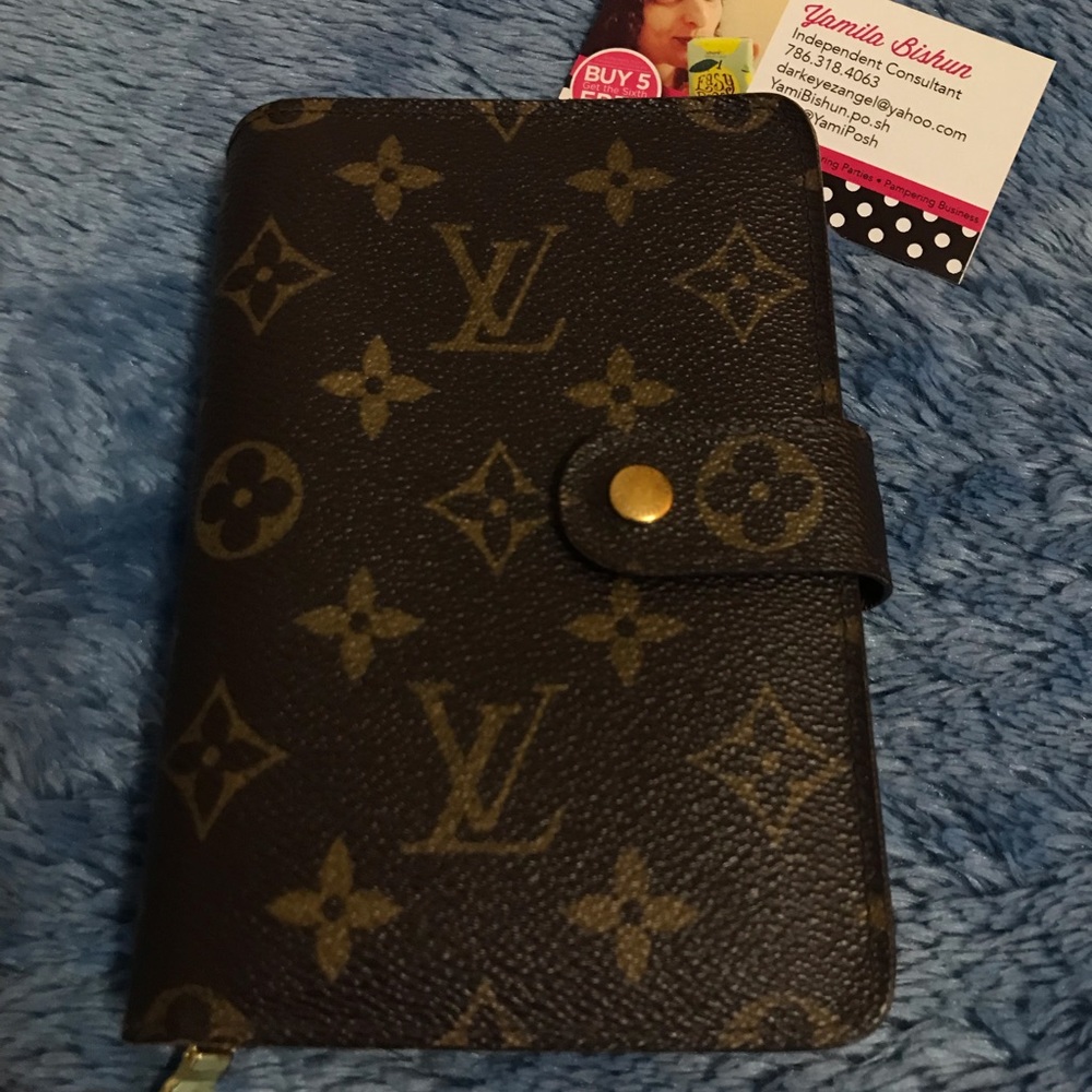 💯Authentic LV Porte-Papier Wallet